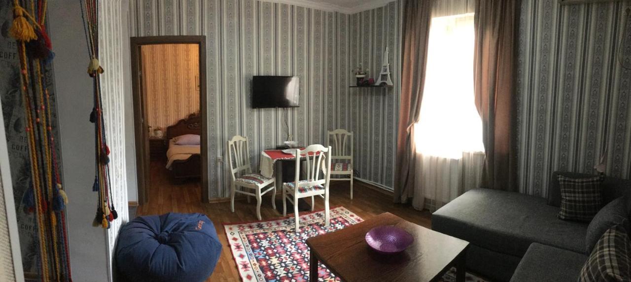 Tbilisi Central Street Cosy Apartments Bagian luar foto