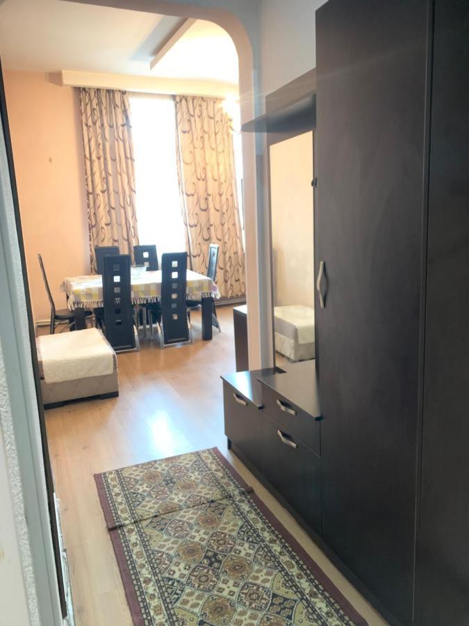 Tbilisi Central Street Cosy Apartments Bagian luar foto