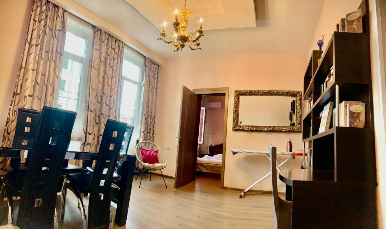 Tbilisi Central Street Cosy Apartments Bagian luar foto
